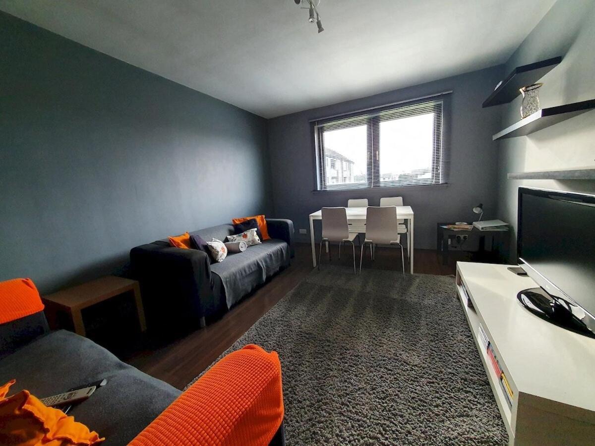 2 Bedroom, Free Parking & Netflix Near Hospitals Aberdeen Kültér fotó