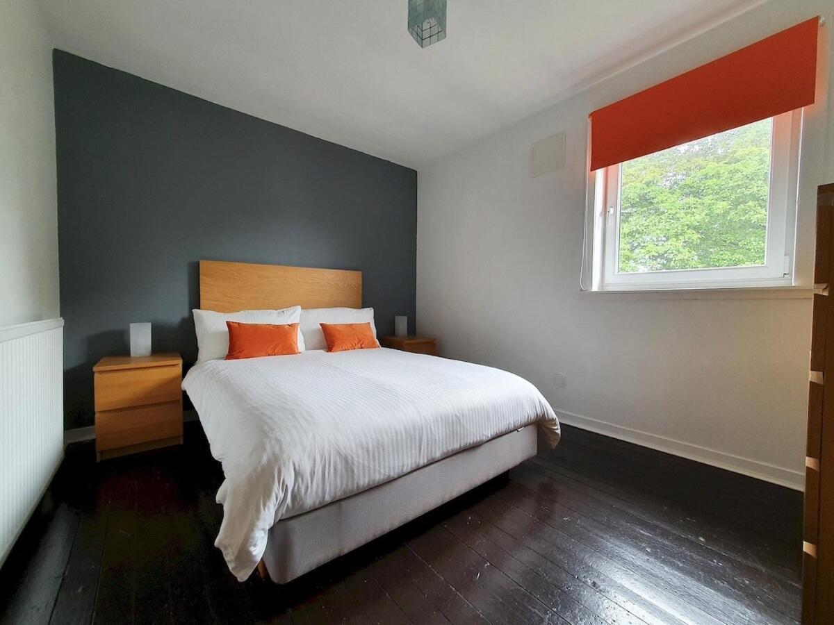 2 Bedroom, Free Parking & Netflix Near Hospitals Aberdeen Kültér fotó